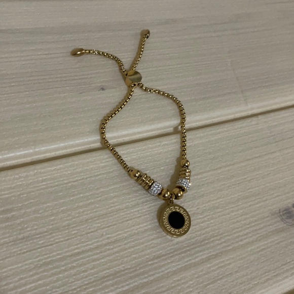 bracelet Jewelry - Gold Bracelet non tarnished NEW